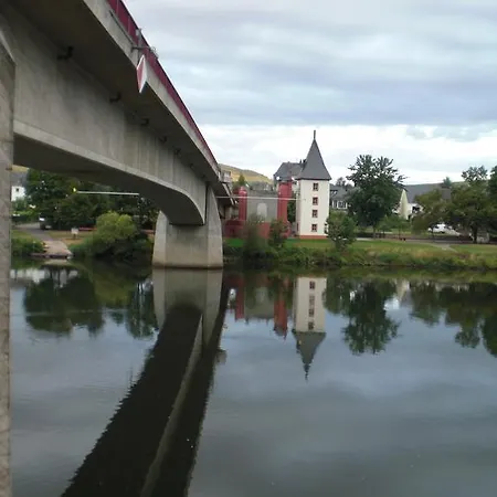 Gaestehaus Alfons Und Maria Anna Eifel Ubytování v soukromí Trittenheim